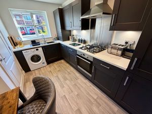 Kitchen- click for photo gallery